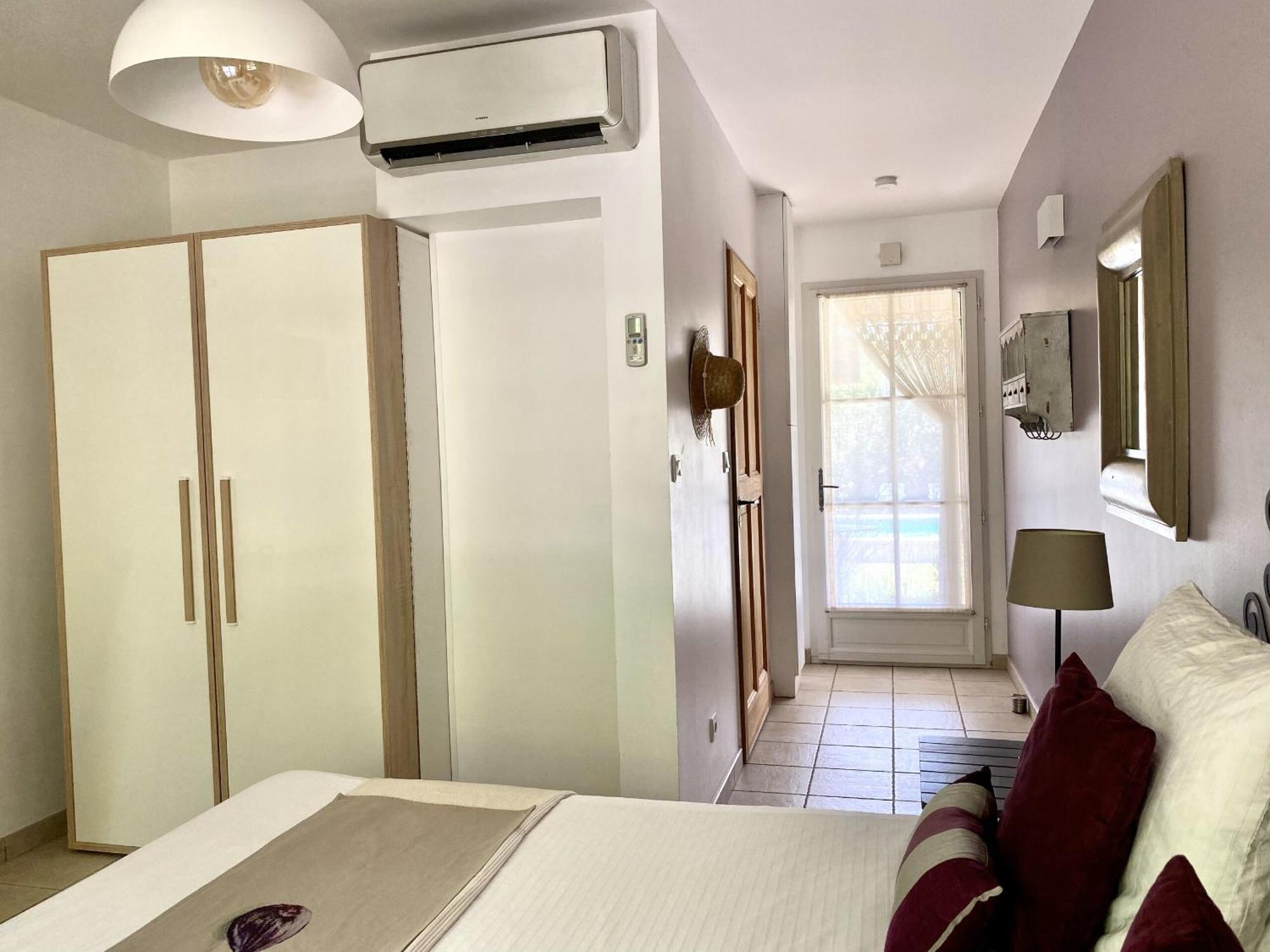 Villa Le Jardin De Lau Aubignan Habitación foto